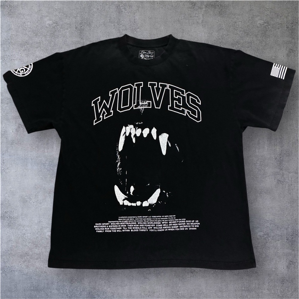 Darc Sport Wolves Short Sleeve T-Shirt Size Large Men’s